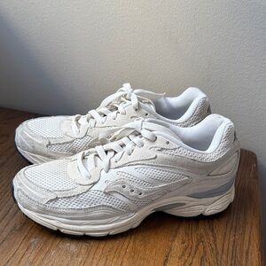 Saucony - Progrid Omni9 Sneakers - size 9.5 Women / 8 Men